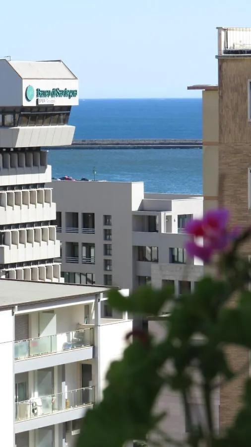 Affittacamere Luna Rossa Rooms Cagliari